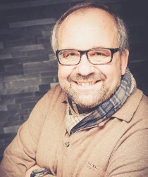 Prof. Dr. Stefan Busch